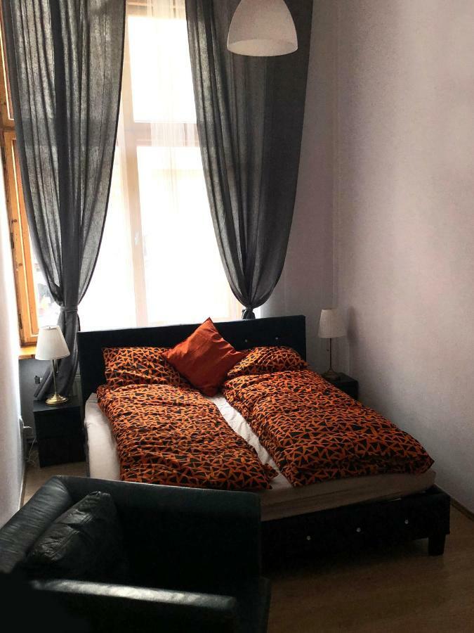 Glamour Apartment Florianska 32 Краков Экстерьер фото