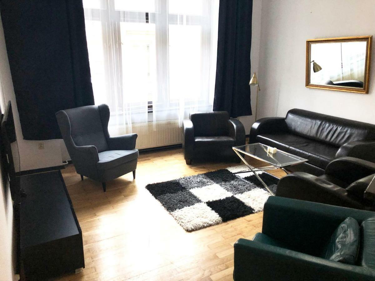 Glamour Apartment Florianska 32 Краков Экстерьер фото